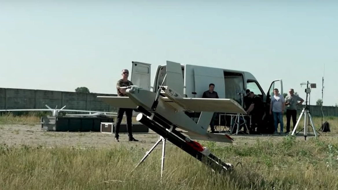 Ukraine is launching serial production of another drone. The electric UAV Vidsych can fly at an altitude of 2000 meters
