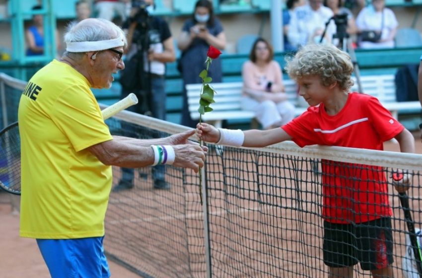 99-year-old tennis player-record holder Leonid Stanislavsky will hold a master class during the 14th OIFF