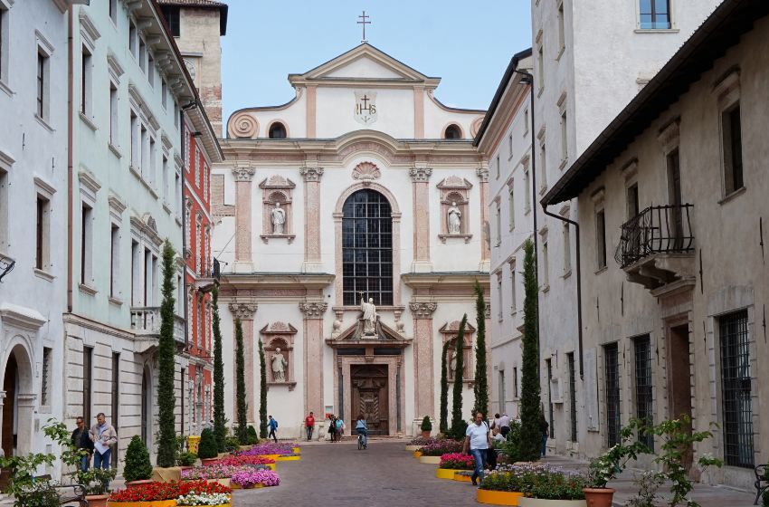 The Italian city of Trento organised a charity concert to help the recovery of Odessa music institutions damaged by Russian attacks