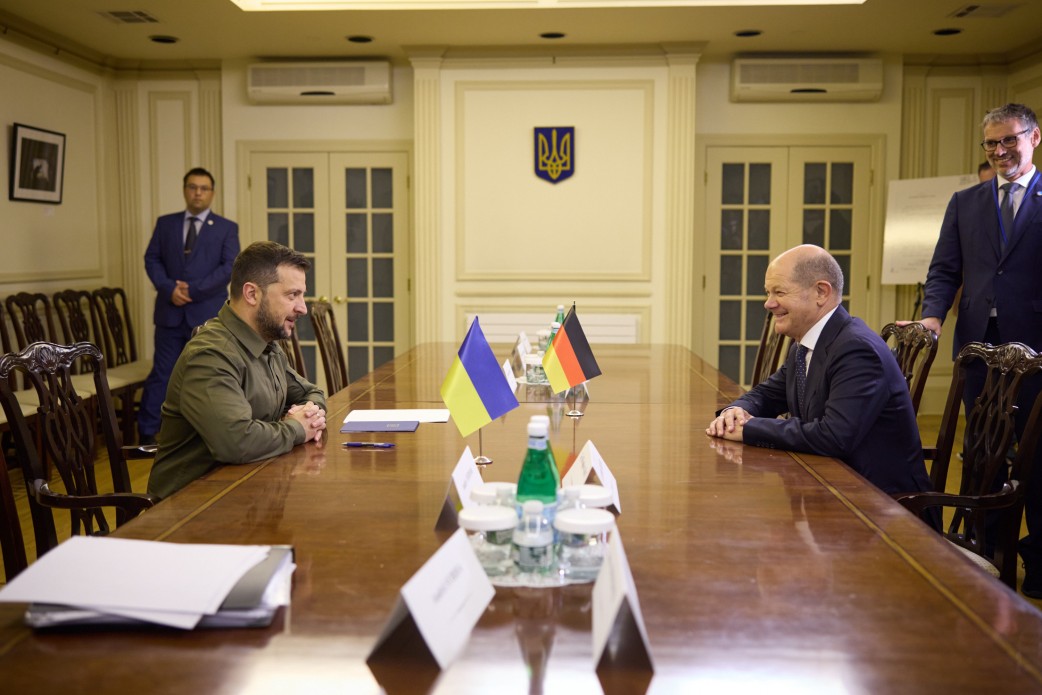 Volodymyr Zelensky met with Olaf Scholz