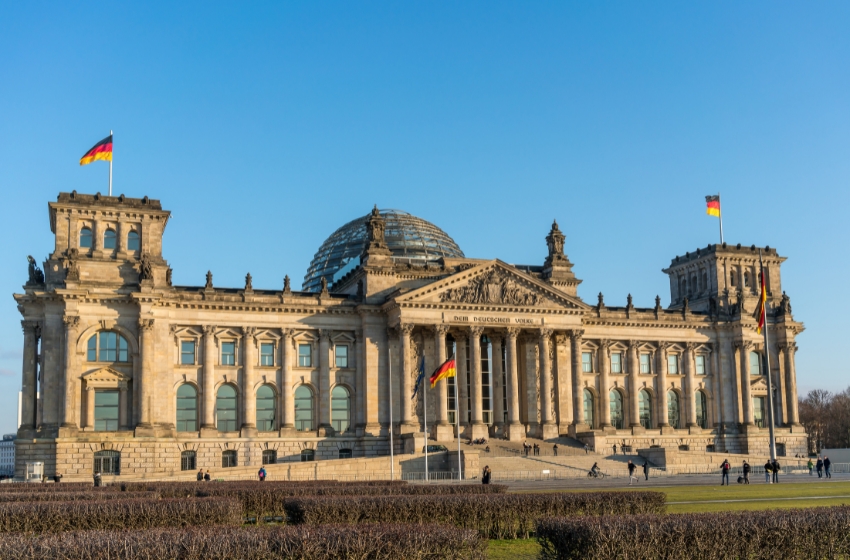 In the Bundestag, they believe that Ukraine has the right to launch missiles at targets in Russia