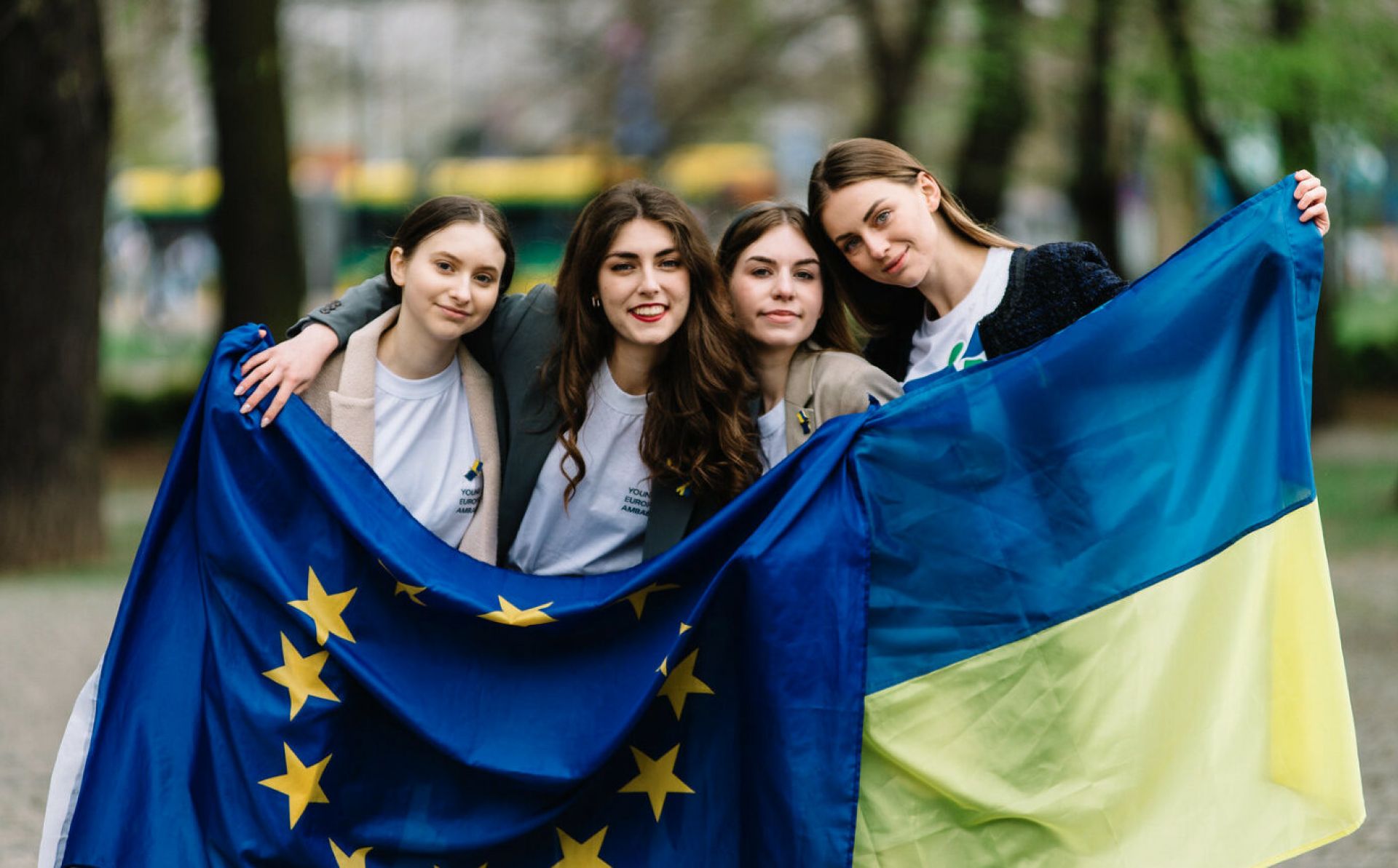 Ukrainian refugees: EU member states agree to extend temporary protection