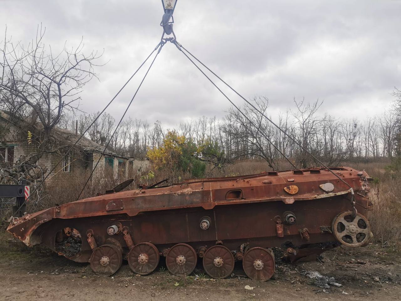 In Ukraine, they have started clearing the land of scrap metal left by Russians