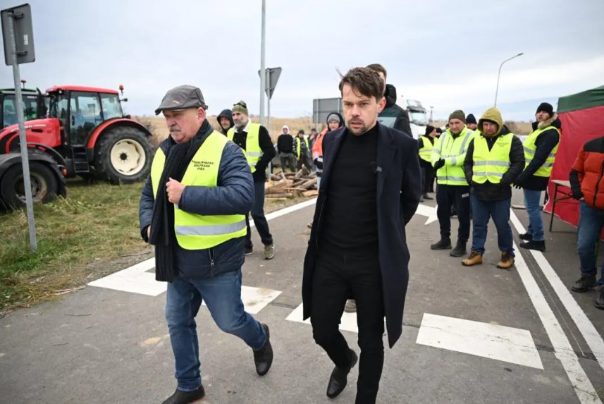 Polish farmers have decided to continue the blockade of the border crossing point with Ukraine