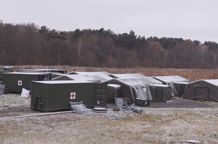 The Netherlands has handed over three field hospitals and six medical evacuation vehicles to the border guards