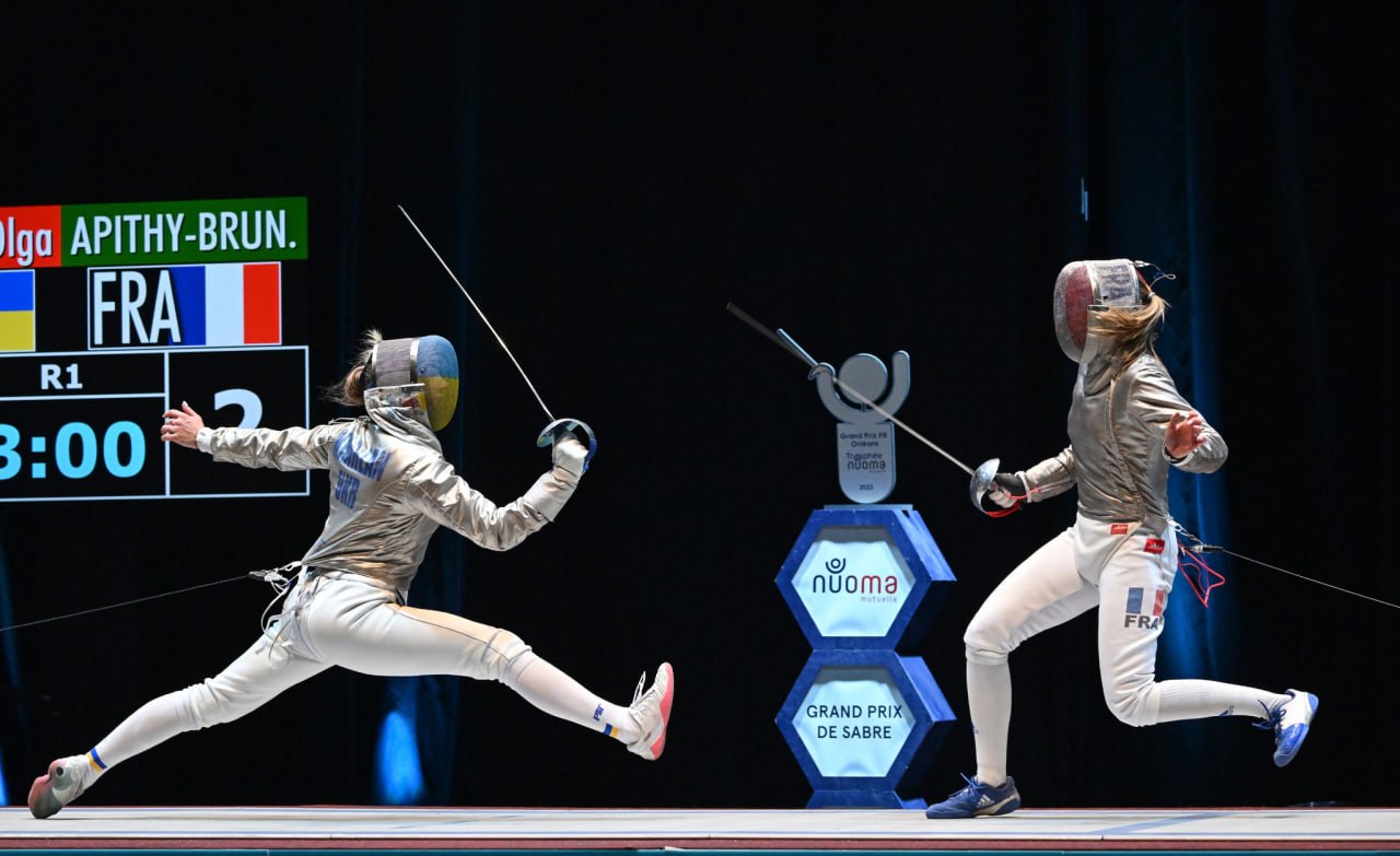 Ukrainian sabre fencer Olga Kharlan claimed the second spot on the podium of honor at the Grand Prix in Orléans