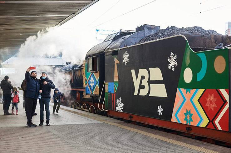 Ukrzaliznytsia launches the "Christmas Express" in Kyiv and Lviv