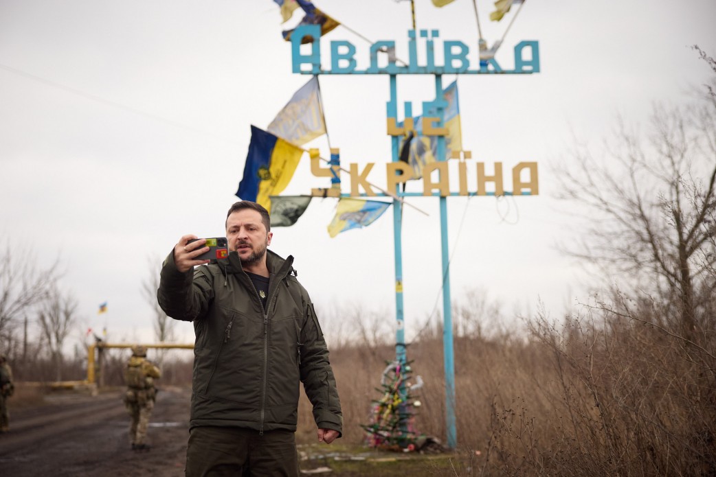 The President of Ukraine arrived in Avdiivka and awarded the defenders of the city