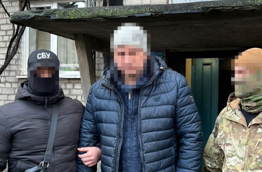 SSU arrests 'Ukrzaliznytsia' official spying on military convoys in Dnipropetrovsk region