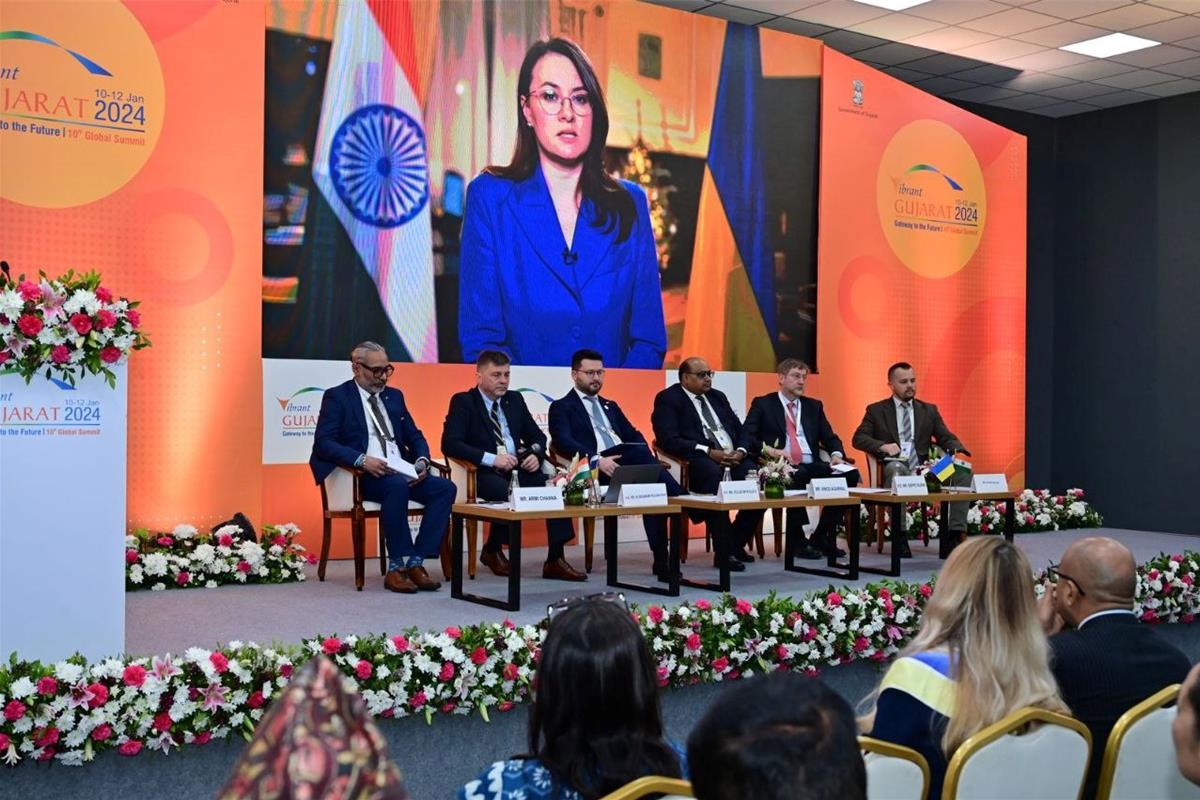 Україна зацікавлена ​​в залученні індійських інвесторів для реконструкції.  Юлія Свириденко під час насиченого Gujarat Global Summit