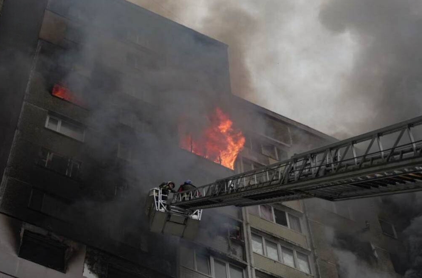 Rocket attack sets residential building ablaze in Kyiv, three hospitalized