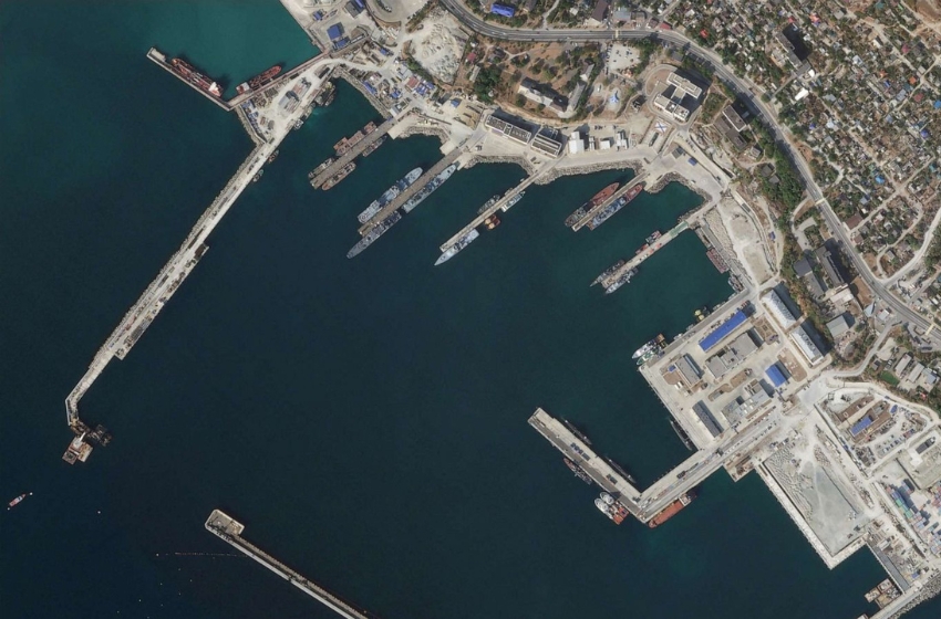 Operational Command South: Russia is attempting to redeploy its ships to the Novorossiysk base