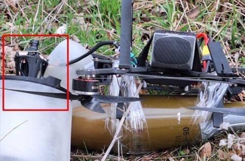 The Russians are experimenting with strike FPV drones equipped with wired communication means.