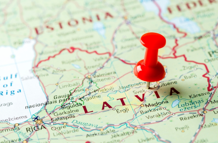 Latvia is preparing to deport around 800 Russians