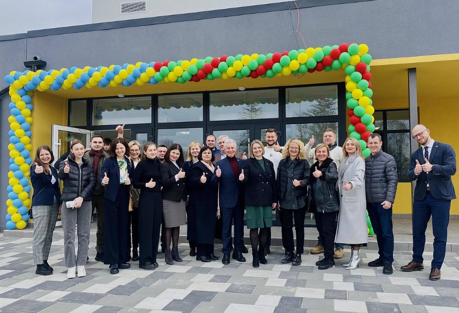 A school reconstructed with financial support from Lithuania has officially opened its doors in Ukraine