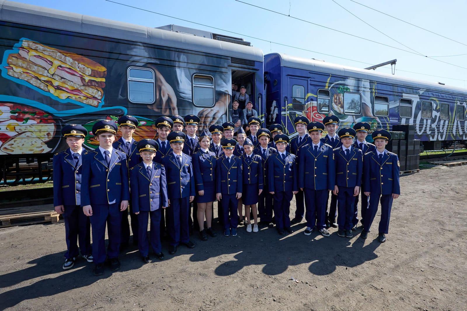Food Train: 170,000 meals to hospitals, displacement centers, and affected residents in Kharkiv region