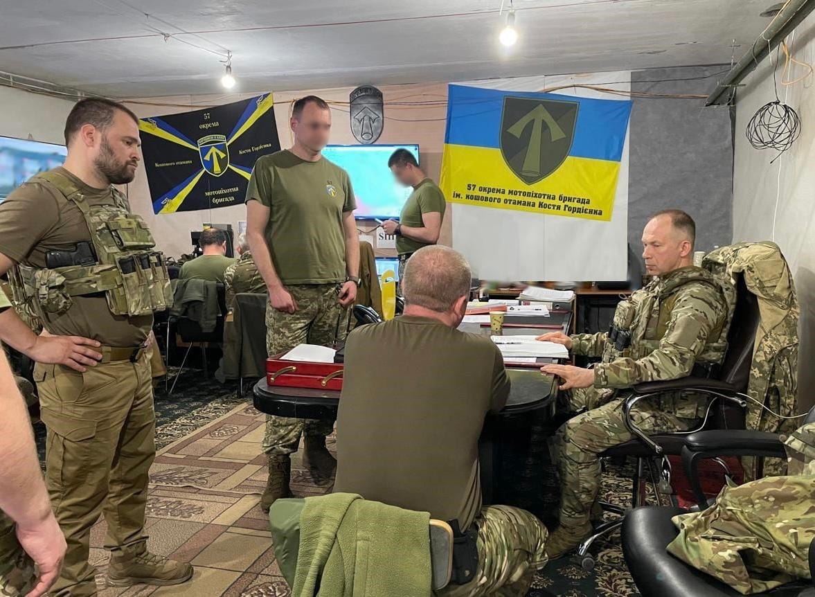 Syrskyi visited the combat units on the Kharkiv direction