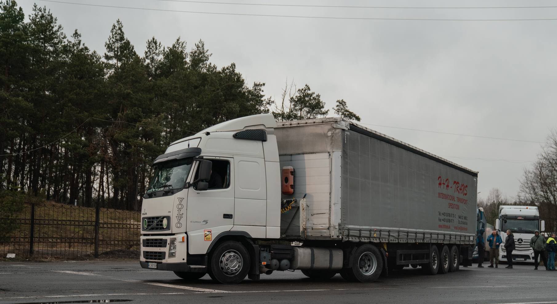Ukraine and Poland have agreed - truck traffic across the border will resume without any permits