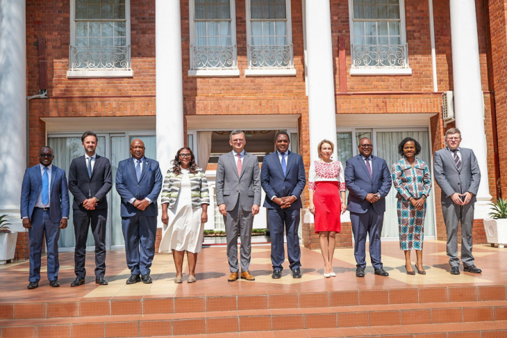 Dmytro Kuleba was received by President Hakainde Hichilema of Zambia