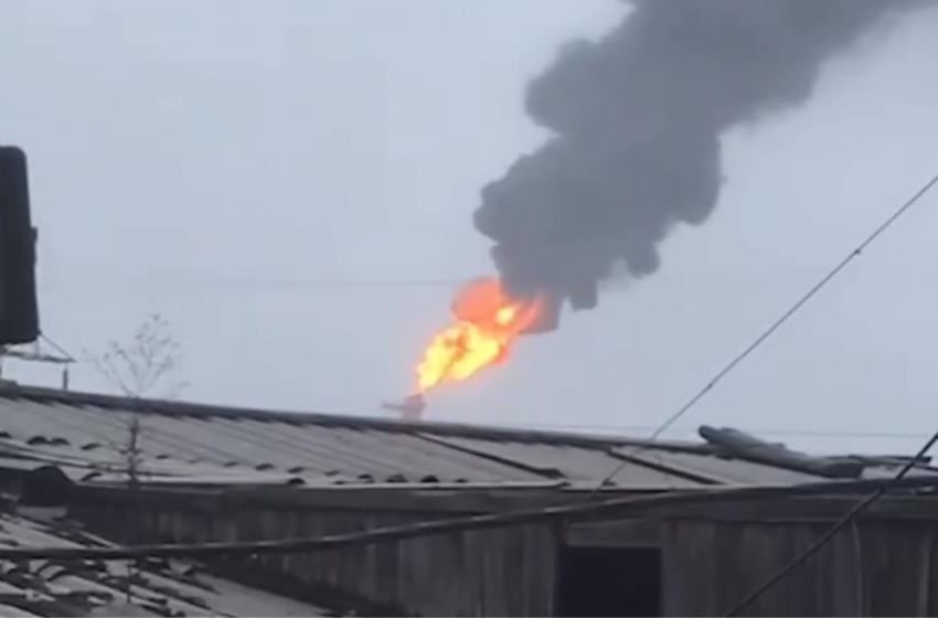 In Omsk, after a powerful explosion, a large oil refinery caught fire