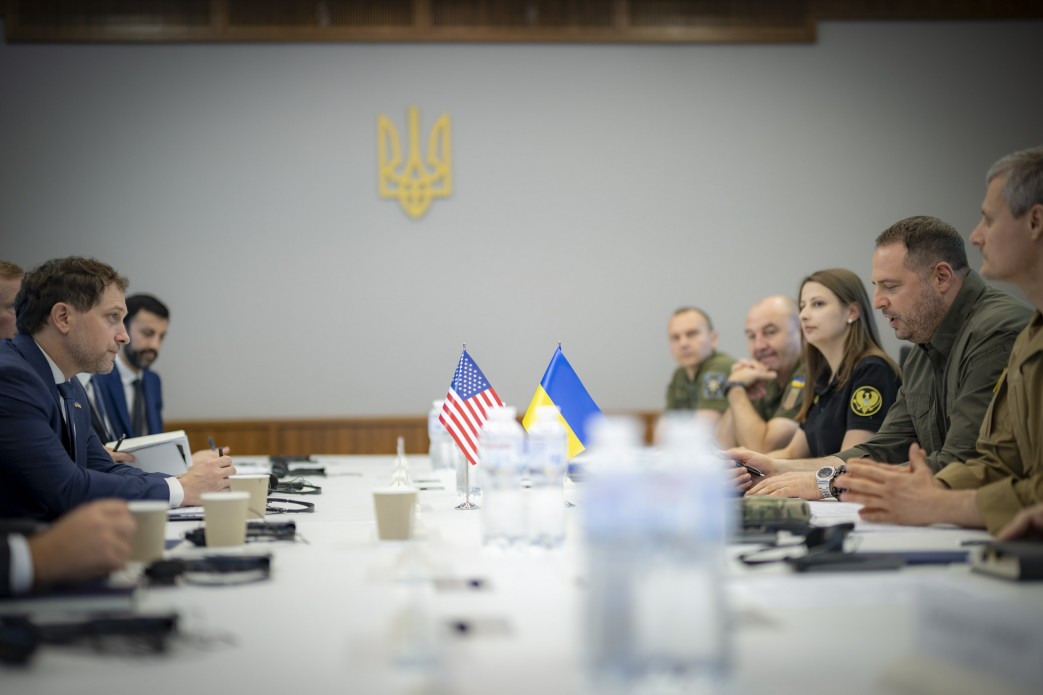 Presidential Office briefs U.S. delegation on Ukraine’s battlefield status, defense needs, and sanctions against Russia