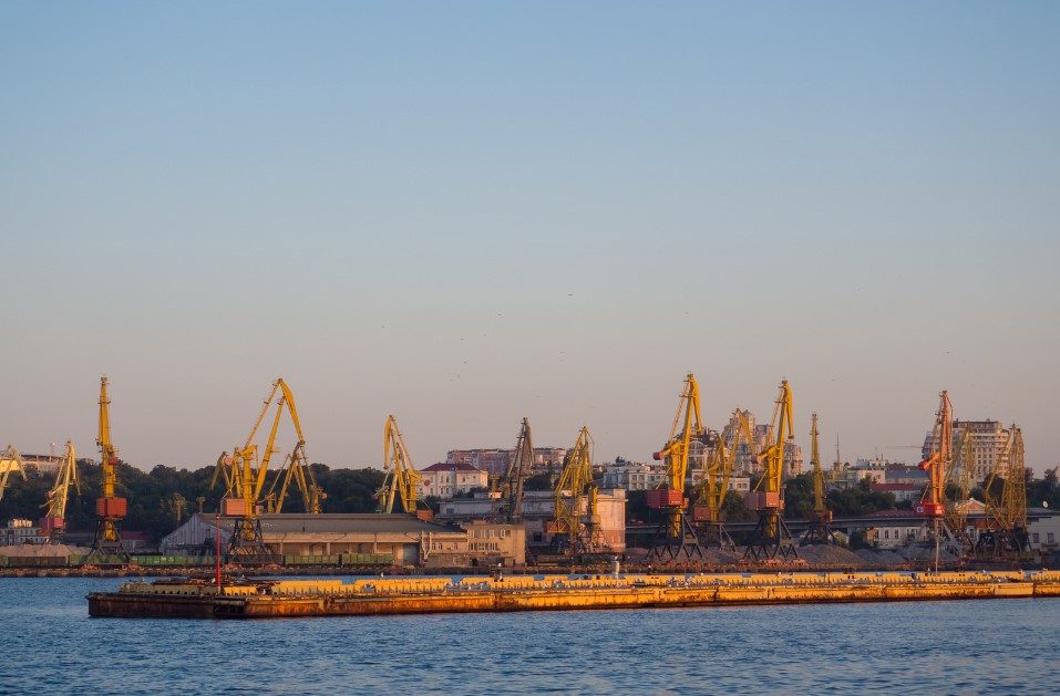 The Russians attacked the Odessa port with ballistic missiles: ships were damaged, there is one fatality and several injured