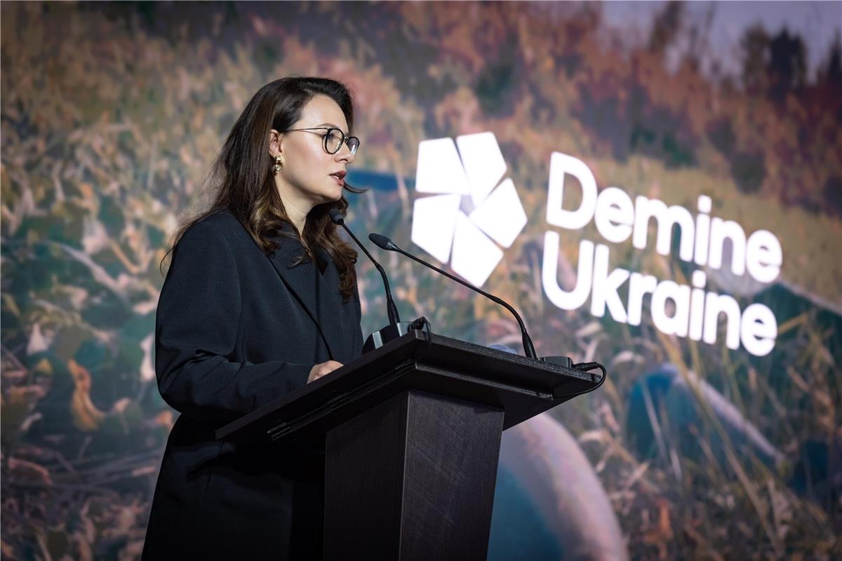 Yuliia Svyrydenko: Agreements worth nearly half a billion hryvnias have been signed for the demining of land