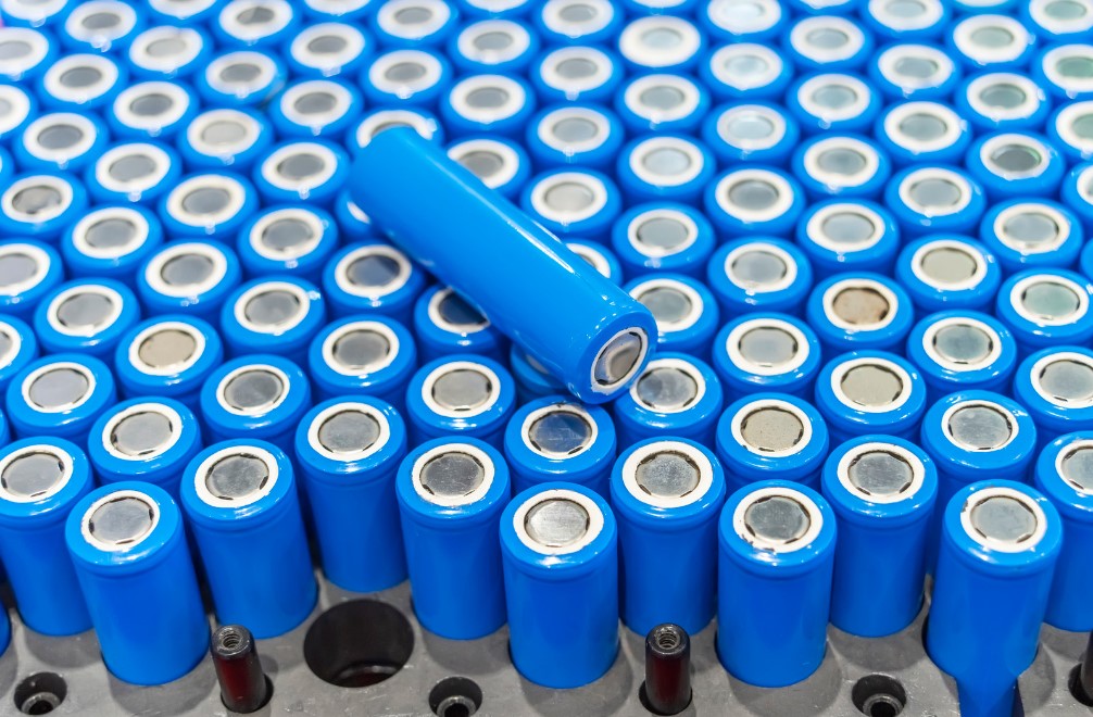 China will begin supplying lithium-ion batteries to Europe, bypassing Russia