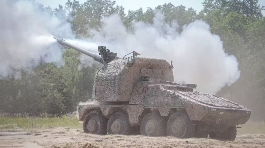 The German Minister of Defense has delivered the first of 54 ordered RCH 155 howitzers to Ukraine