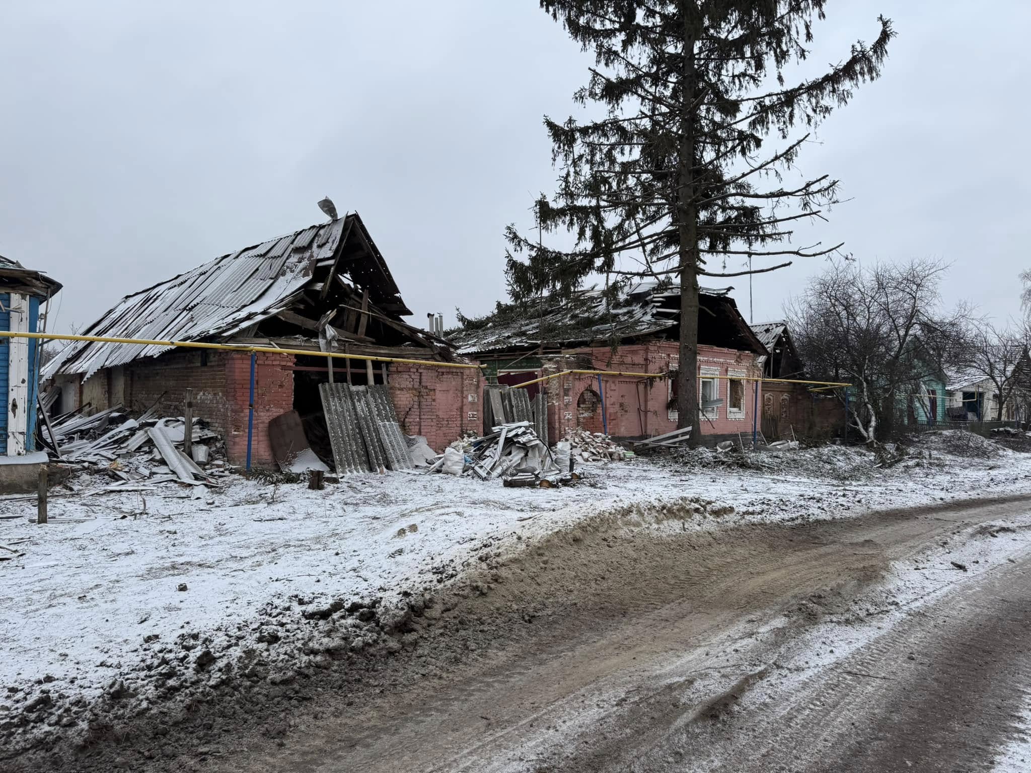 Russians dropped 14 GAB bombs on their own village in the Kursk region in one day