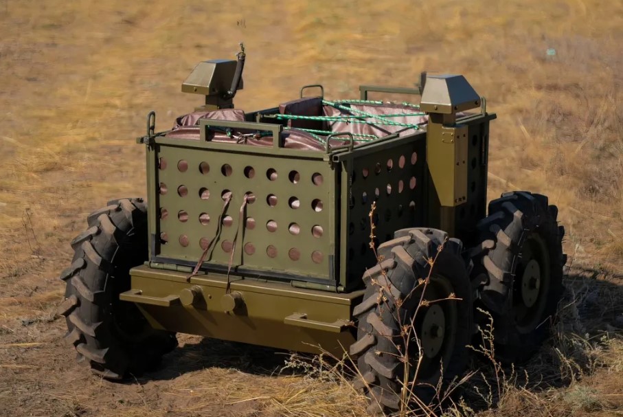 Ukrainian engineers design ground drone 'Gulliver' to pull off-road vehicles out of mud