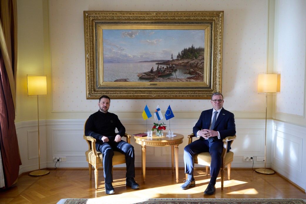 President Zelensky discusses defense support with Finnish Prime Minister