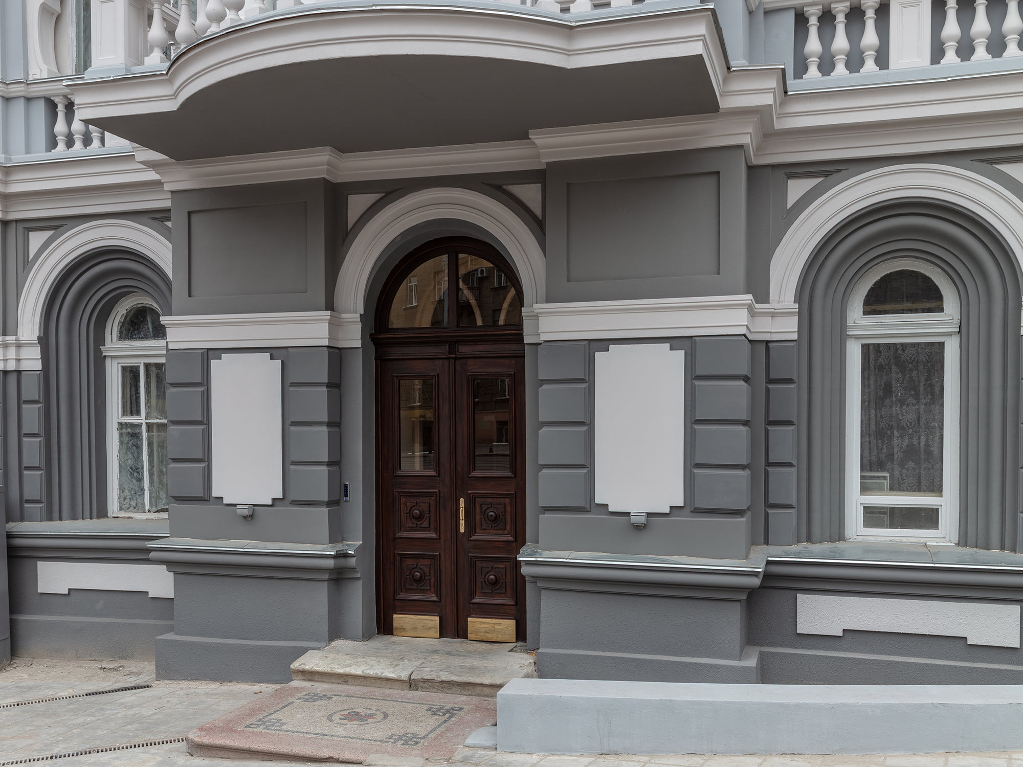 Historic door restoration by 'Thousands of Doors of Odesa' project
