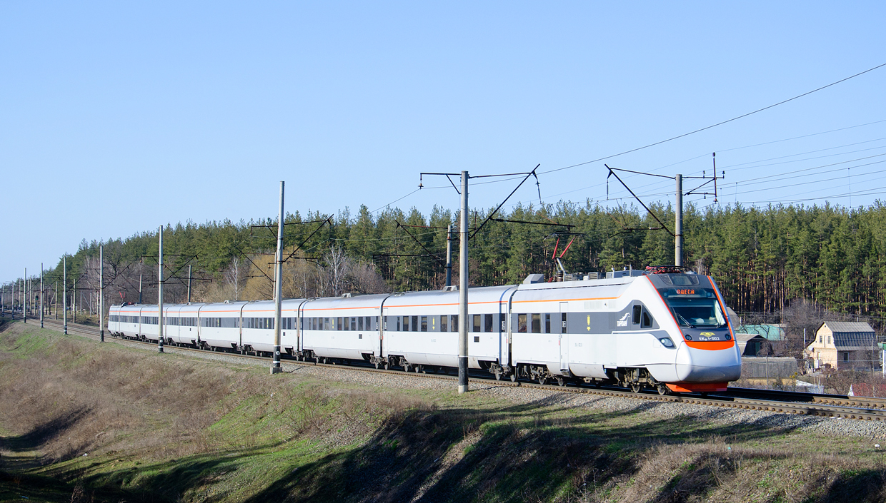 Ukrzaliznytsia will increase tariffs on some freight services starting in July