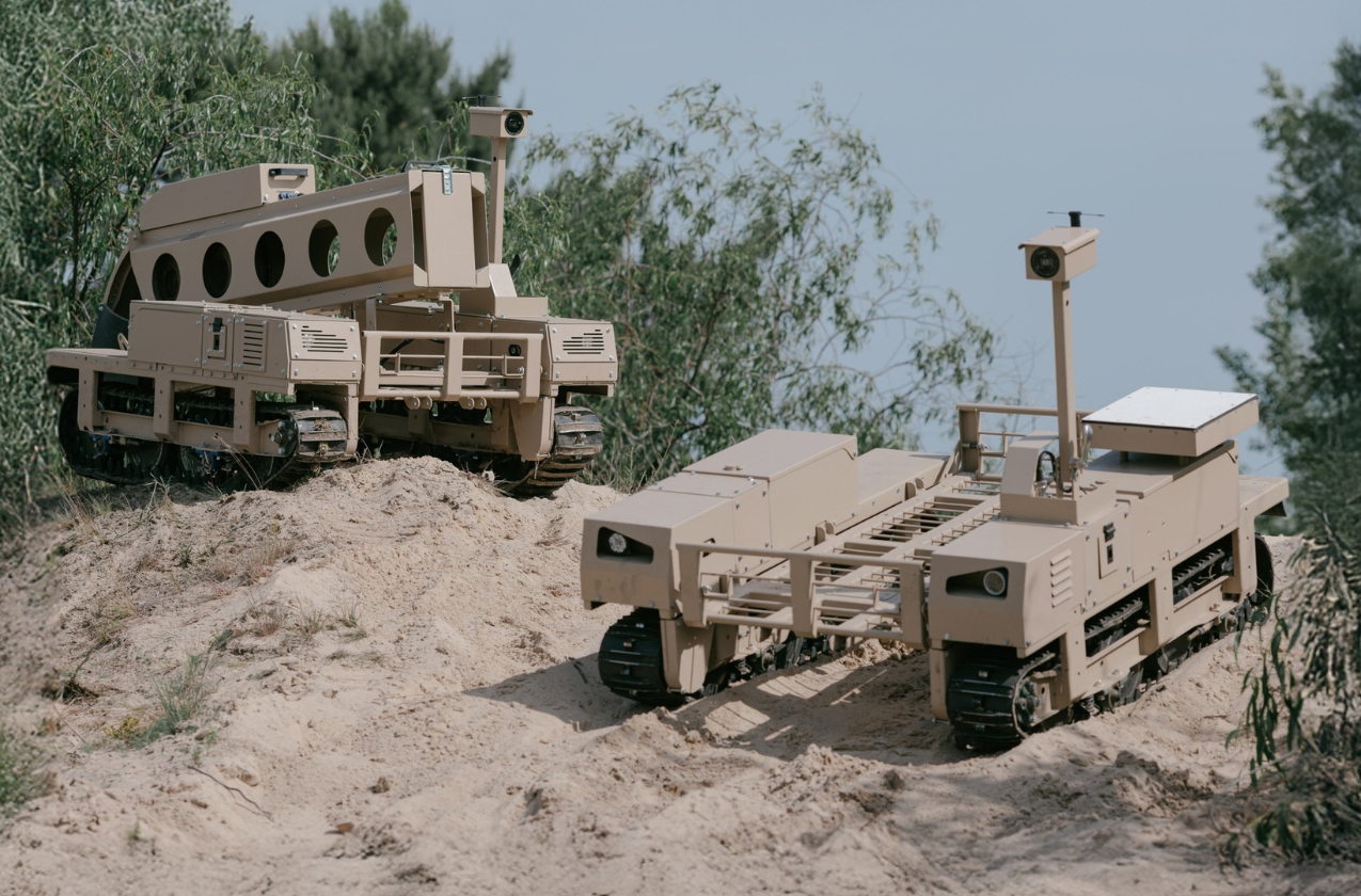 Ukrainian Armed Forces receive TERMIT unmanned ground systems equipped with browning guns or Starlink terminals