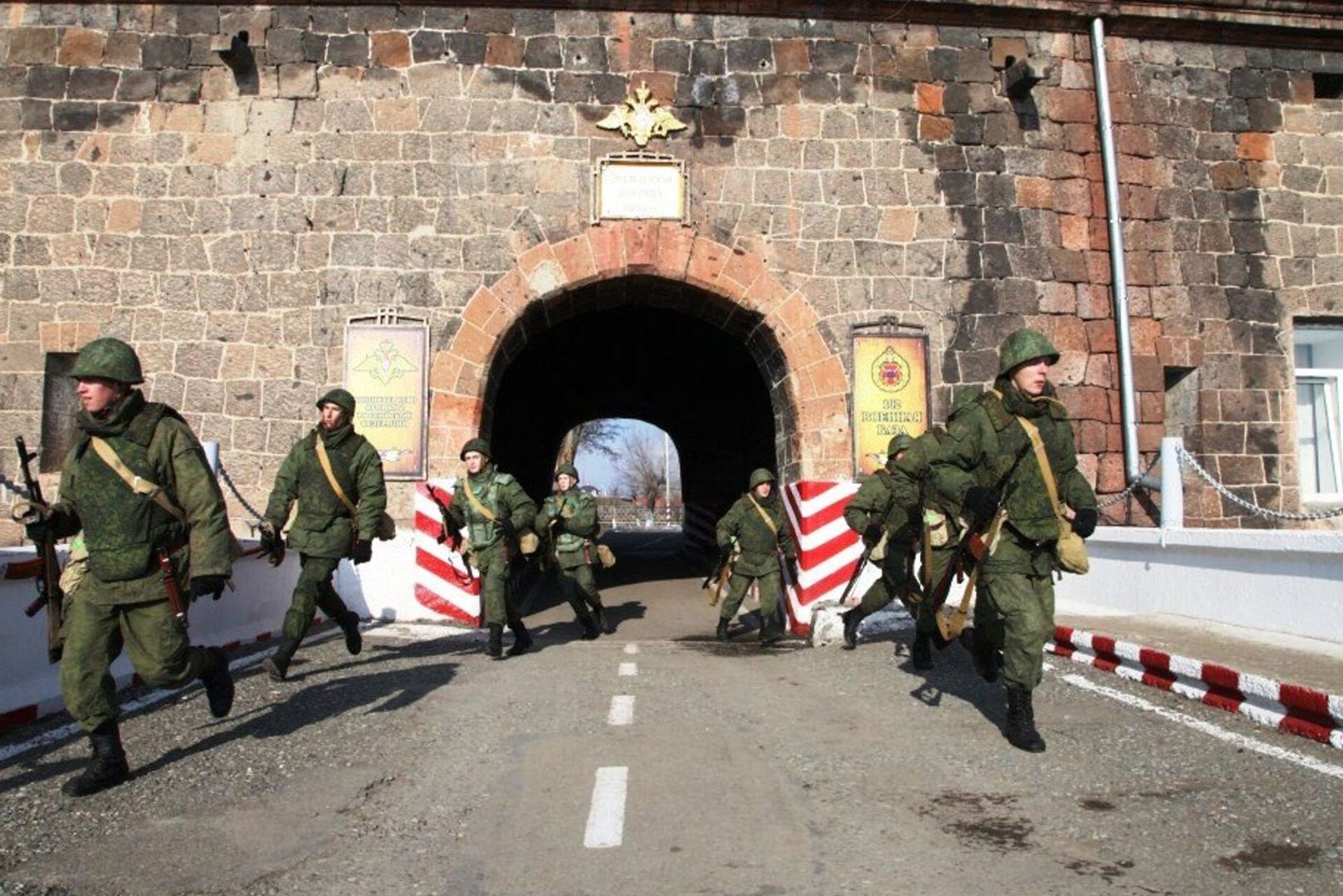 Defence Intelligence: Russia Increases Military presence at its base in Armenia