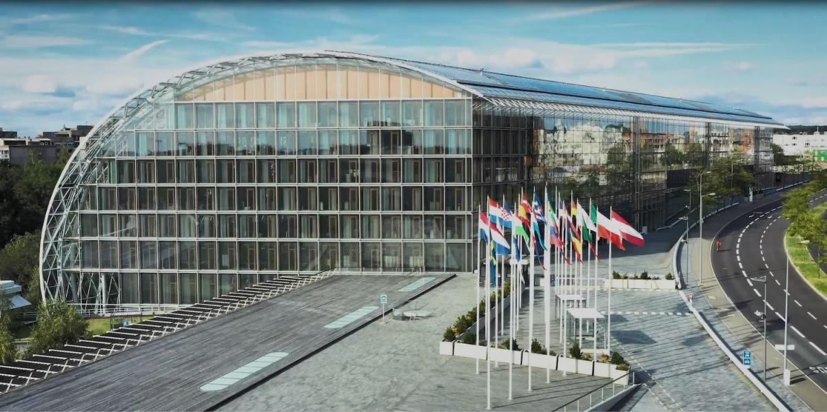 The EIB will provide Piraeus Bank with EUR 16 million to finance SMEs