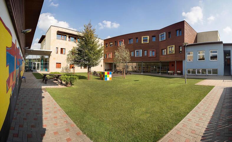 Czech counterintelligence suspects involvement of Russian special services in threats against European schools
