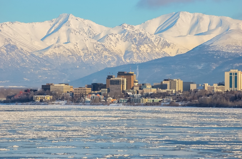 Alexey Kushch: On the “Grand Deal,” Washington’s “steamroller” toward Kyiv and why the resolution may occur in Alaska