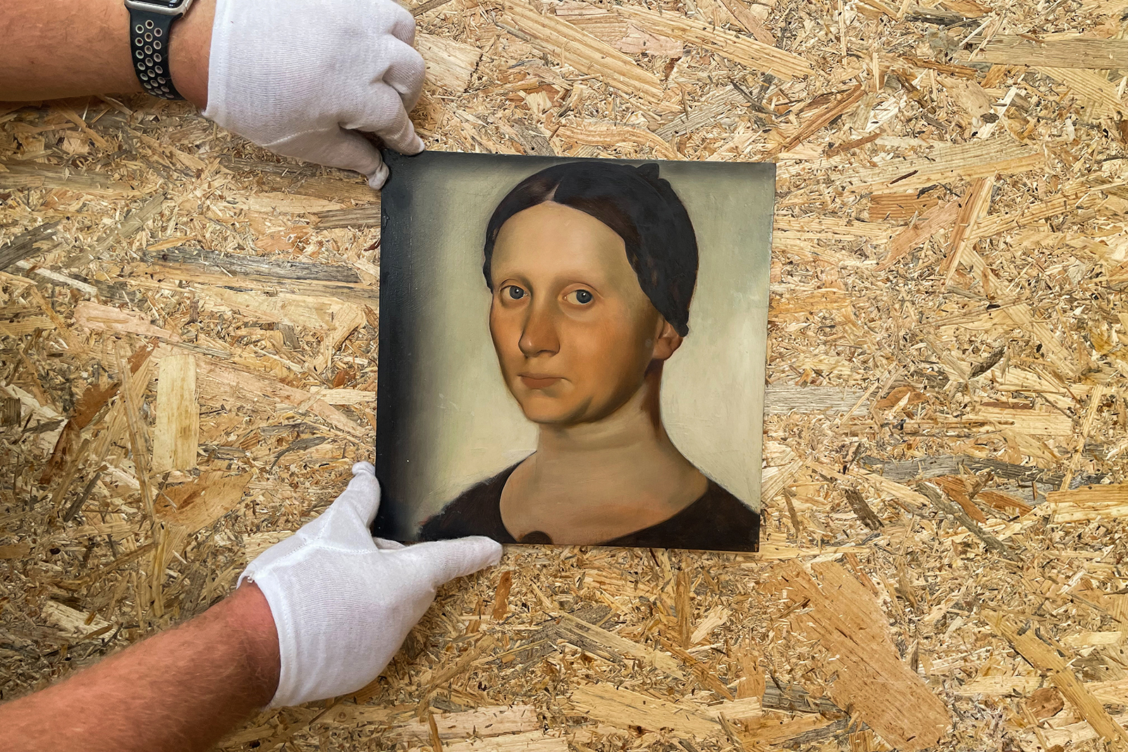 In Mykolaiv, 300 exhibits from the collections of two museums will be digitized