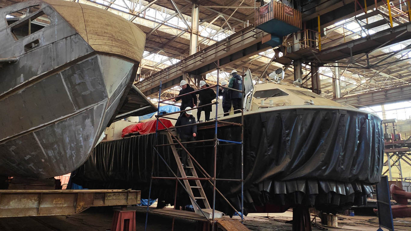 Foreign Intelligence Service: Russian shipbuilding is sinking into stagnation
