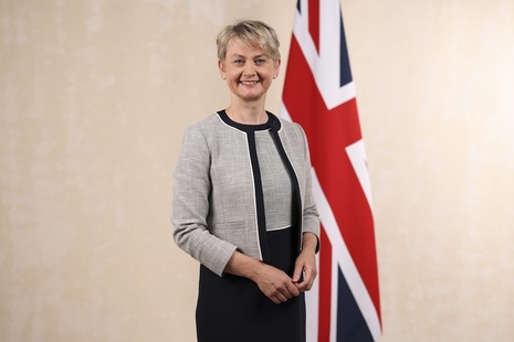 UK Foreign secretary in Kyiv announces £142 million in support for Ukraine