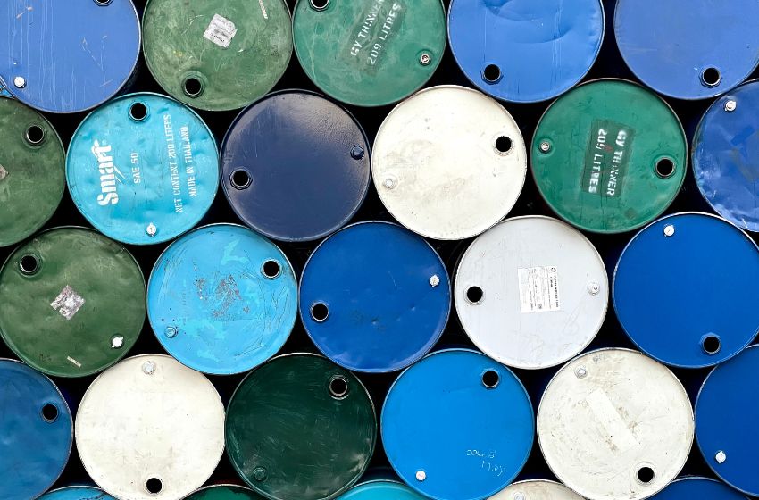 How European chemical producers save Russian ships, aircraft and weapons from corrosion