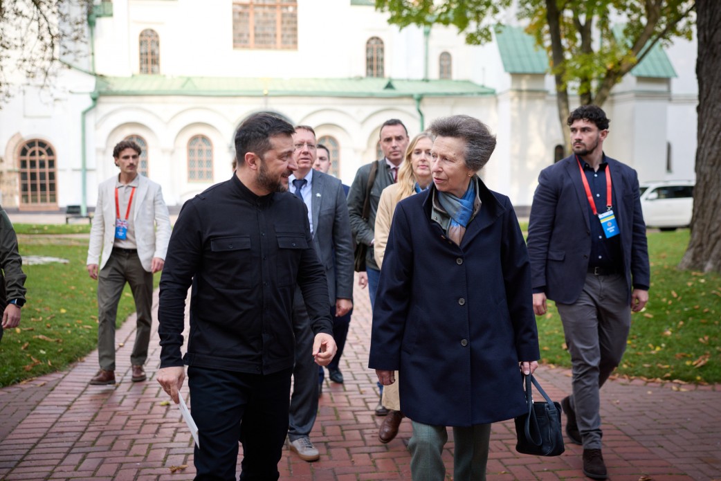 President meets UK’s Princess Anne at St. Sophia Cathedral in Kyiv