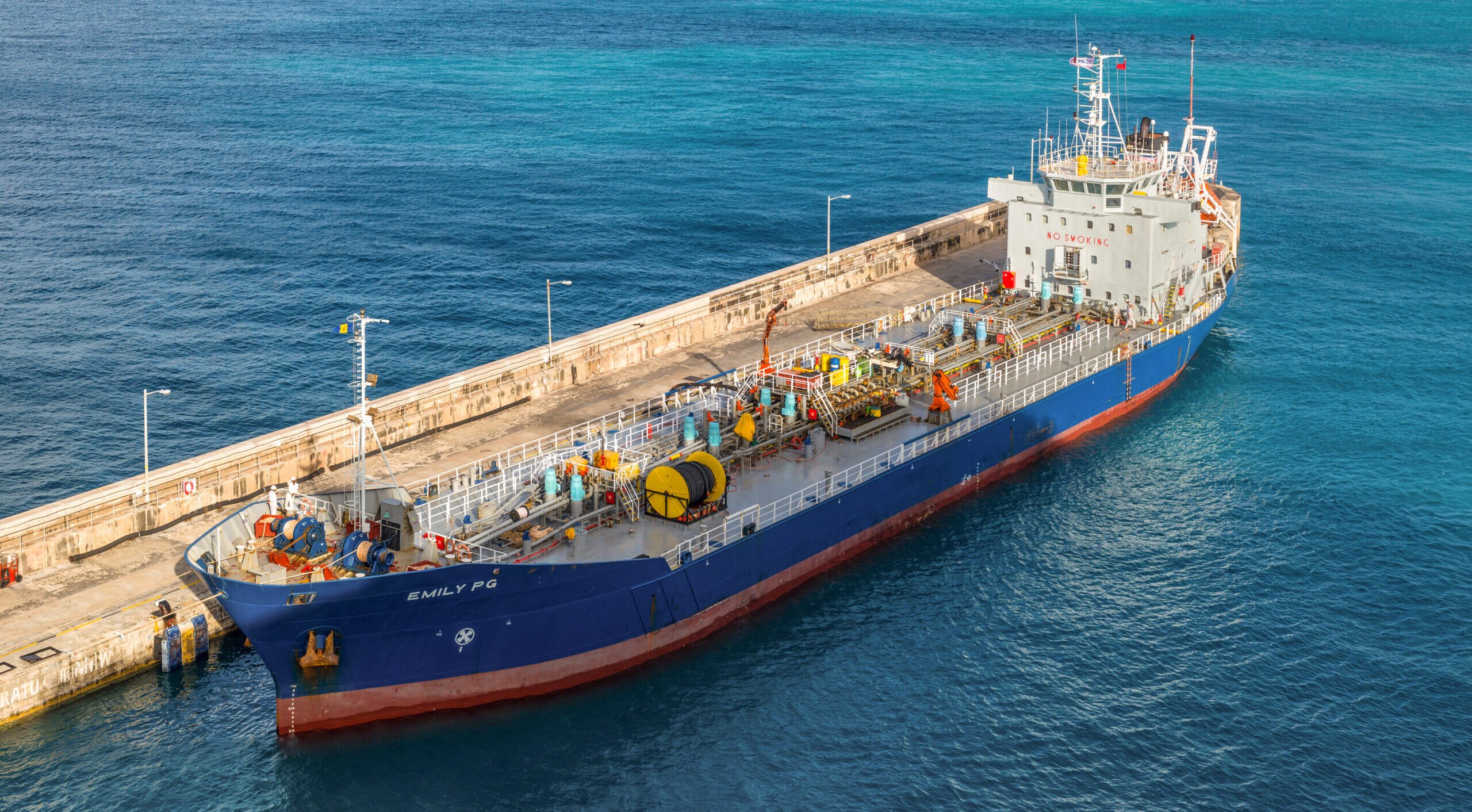 Australia is fueling Russia’s economy through an oil loophole