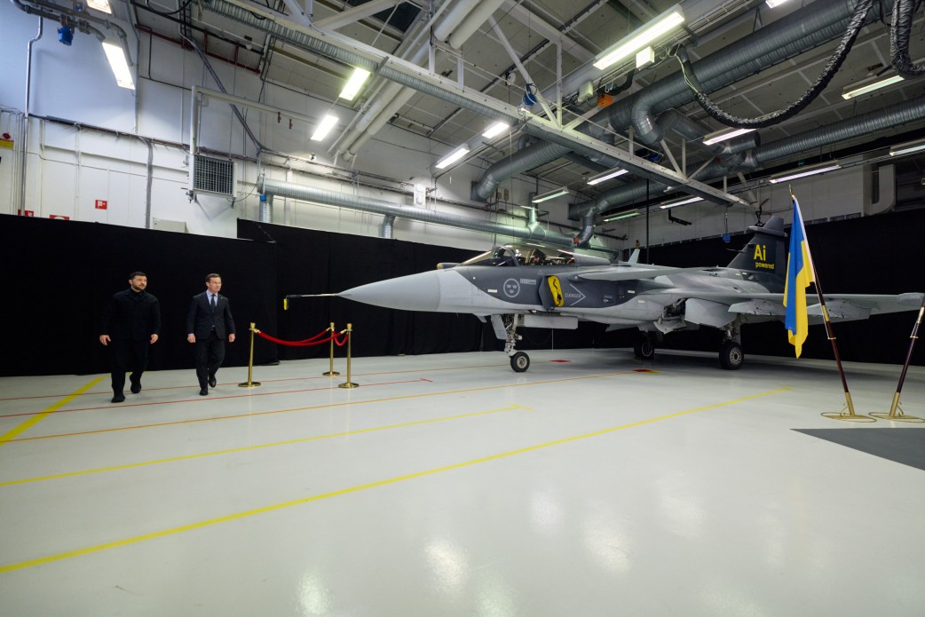 Zelenskyy and Kristersson sign landmark agreement on Ukraine’s Gripen fighter jet acquisition