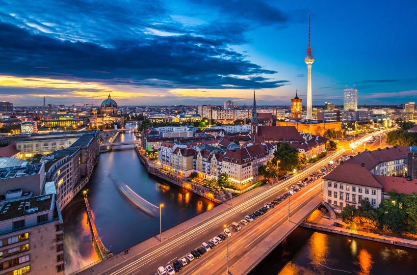 Germany warned of Russian “disposable agents” in hybrid threats