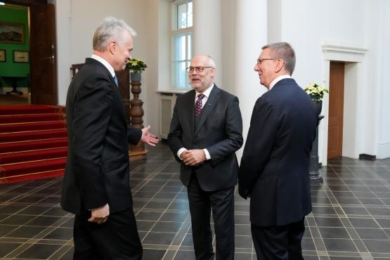 Alar Karis: Ukraine must not have any restrictions on its defense capabilities