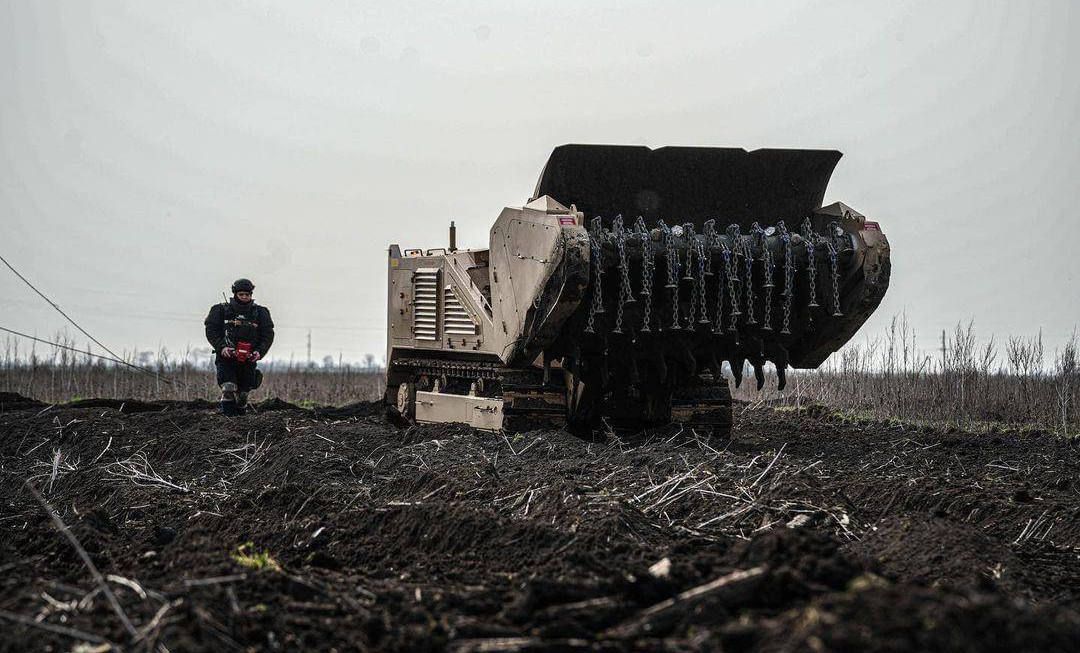In November, 3,800 hectares of agricultural land were cleared of mines using state funding