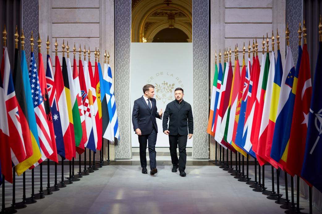 The Ukrainian team remains in Paris for additional talks with the Americans